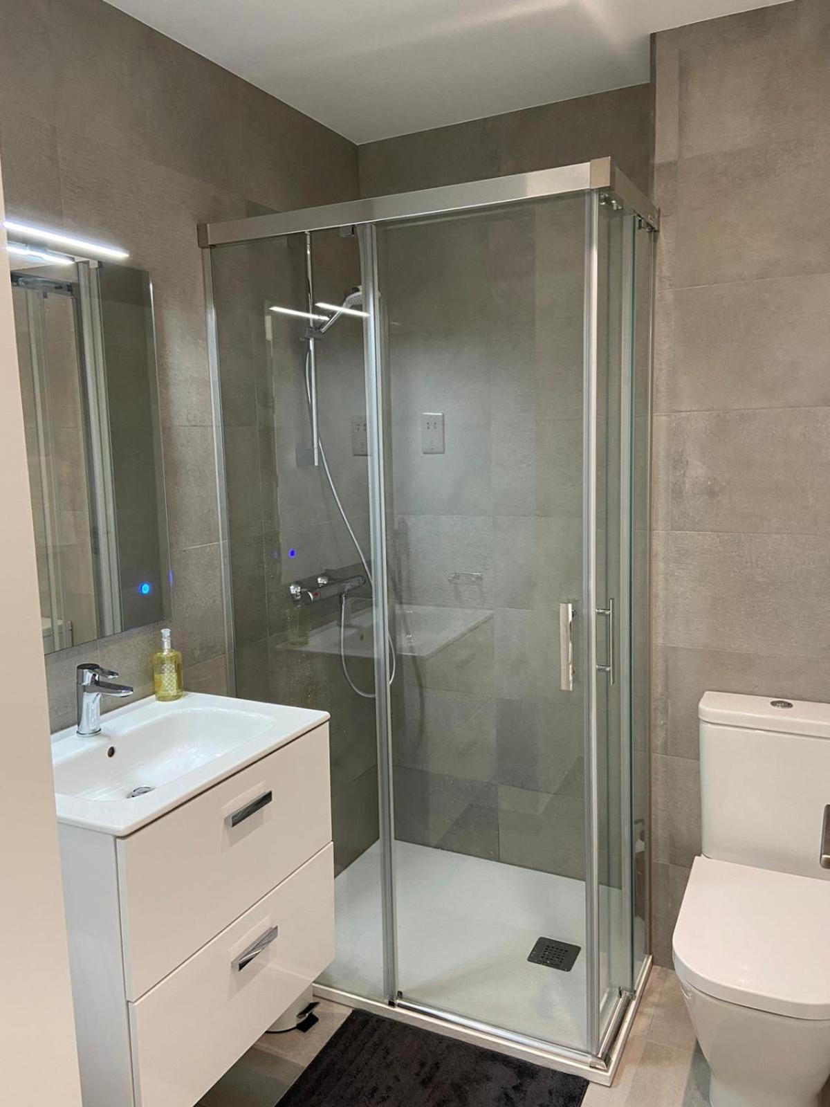 Holiday Studio Apartment Near The Beach And City Centre Gibraltar Habitación foto